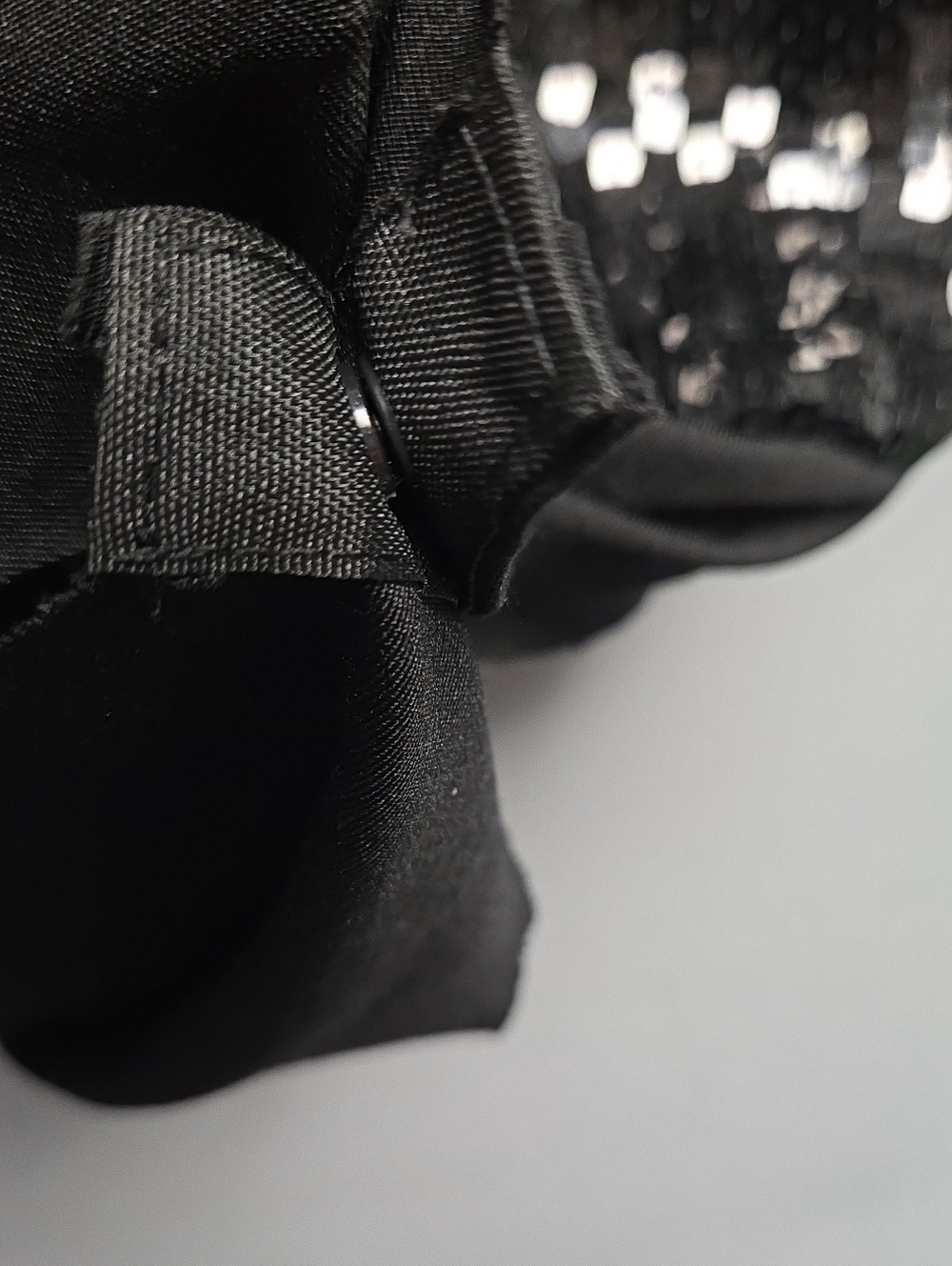 Black Sequins V-neck Bodysuit Size L - Picture 6 of 9